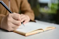 ۷ توصیه برای آغاز نویسندگی