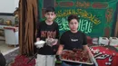نوجوانان خادم؛ روایت‌گران بی‌ادعای عشق حسینی در هشتمین روز عزاداری