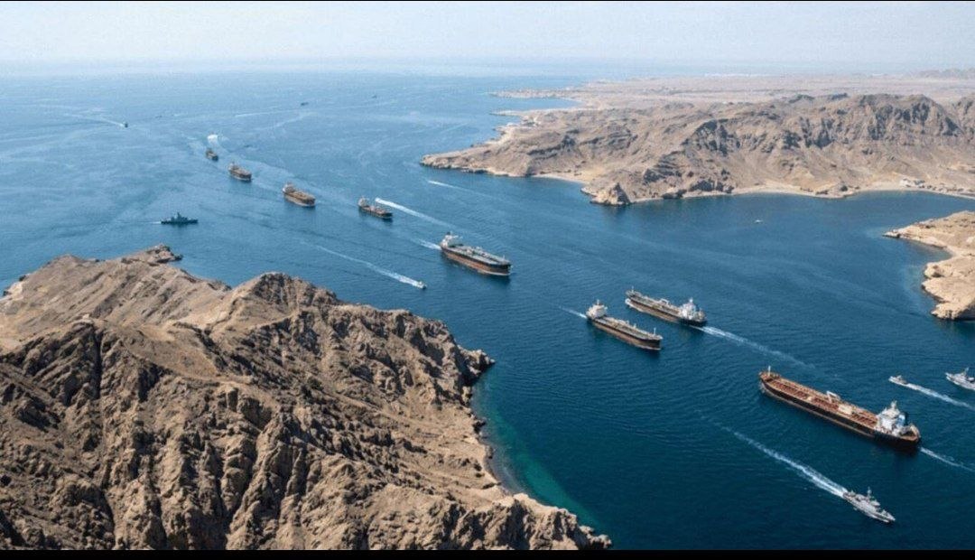 دیپلماسی بر لبه تیغ؛ از دلارهای معلقِ ۲۰۲۳ تا «گوشت قربانی» در مرزهای آبی لارک و عمان
